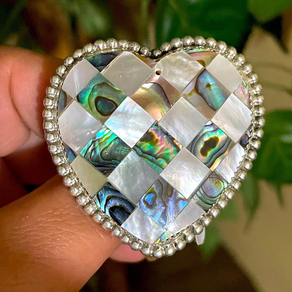 M&S Abalone & Mother of Pearl Heart Ring😍💍